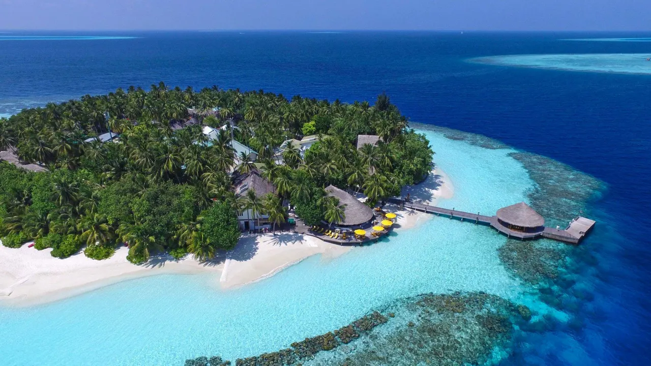 Dhawa Ihuru — image 17