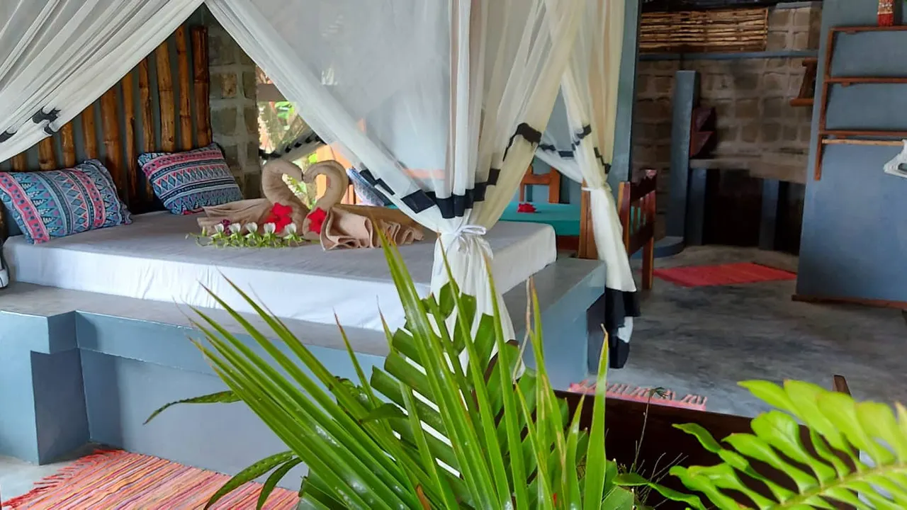 Sambatra Beach Lodge — image 16