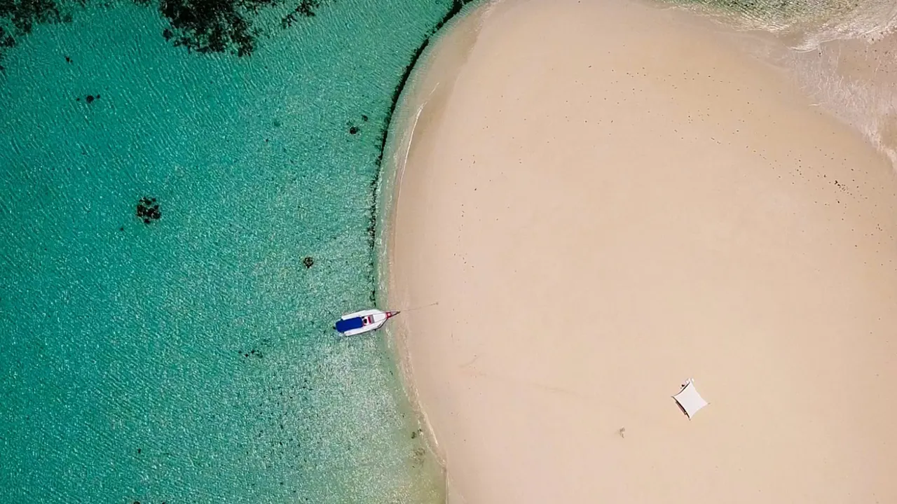 Butiama Beach — image 19