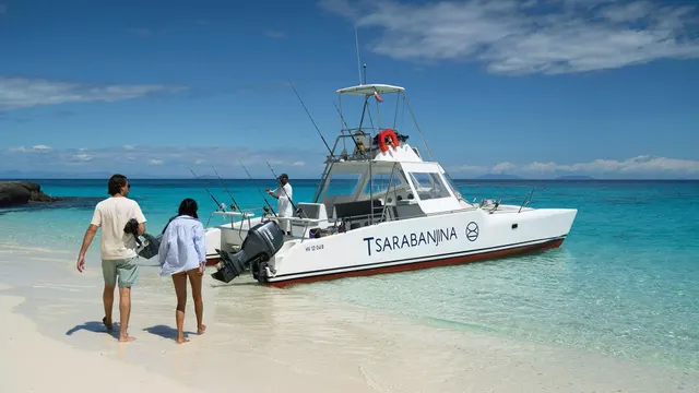 Constance Tsarabanjina — image 23