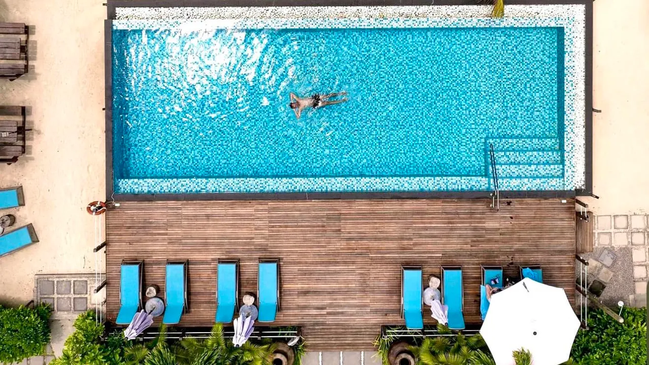 Pineapple Beach Villas — image 24