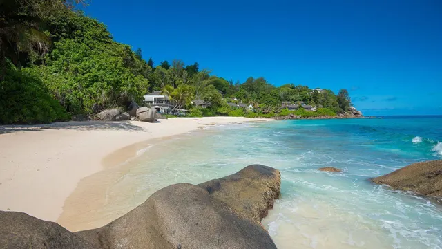 Carana Beach — image 15