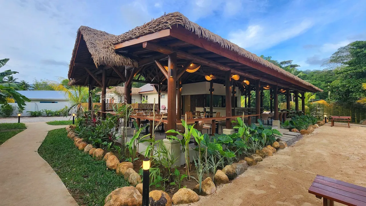 Pineapple Beach Villas — image 20