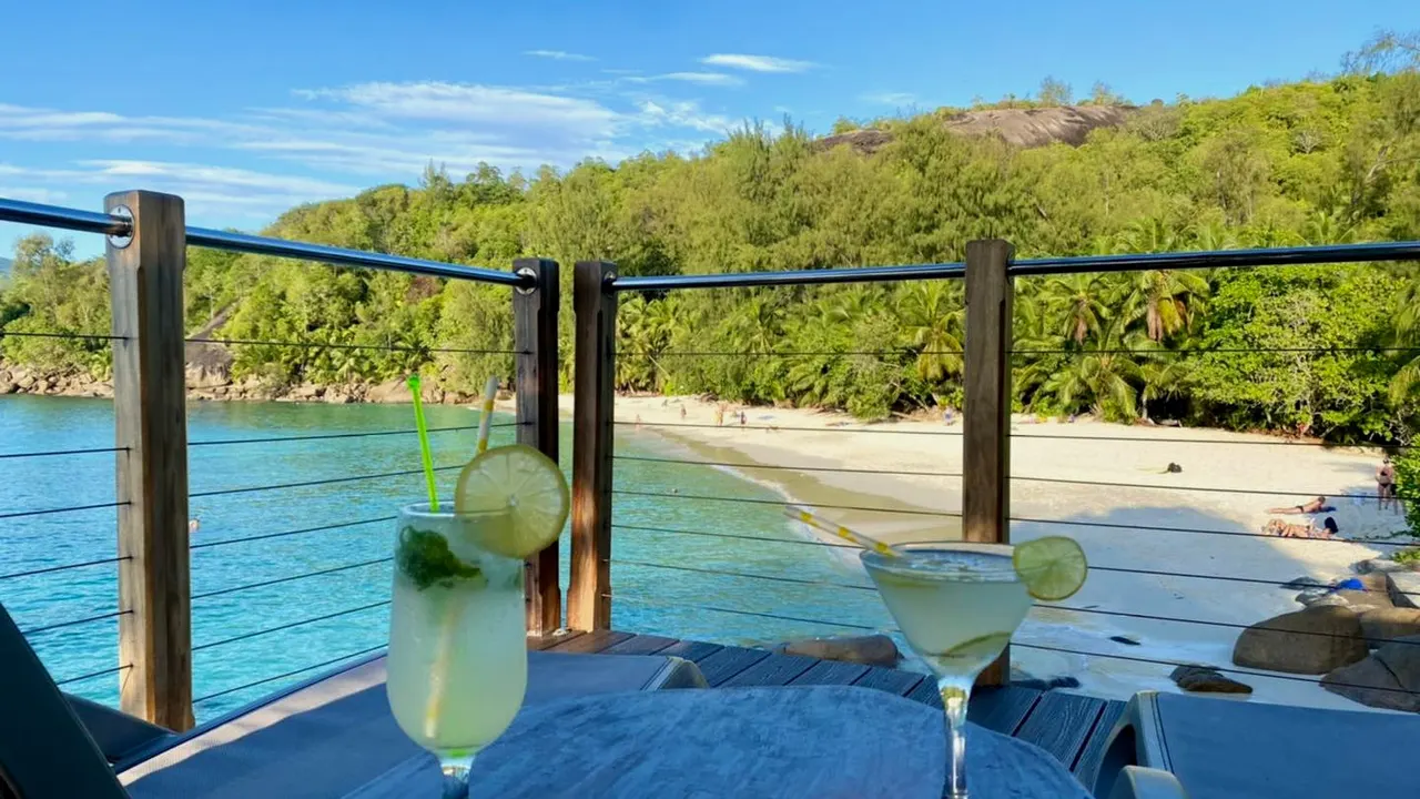 Anse Soleil Beachcomber — image 7