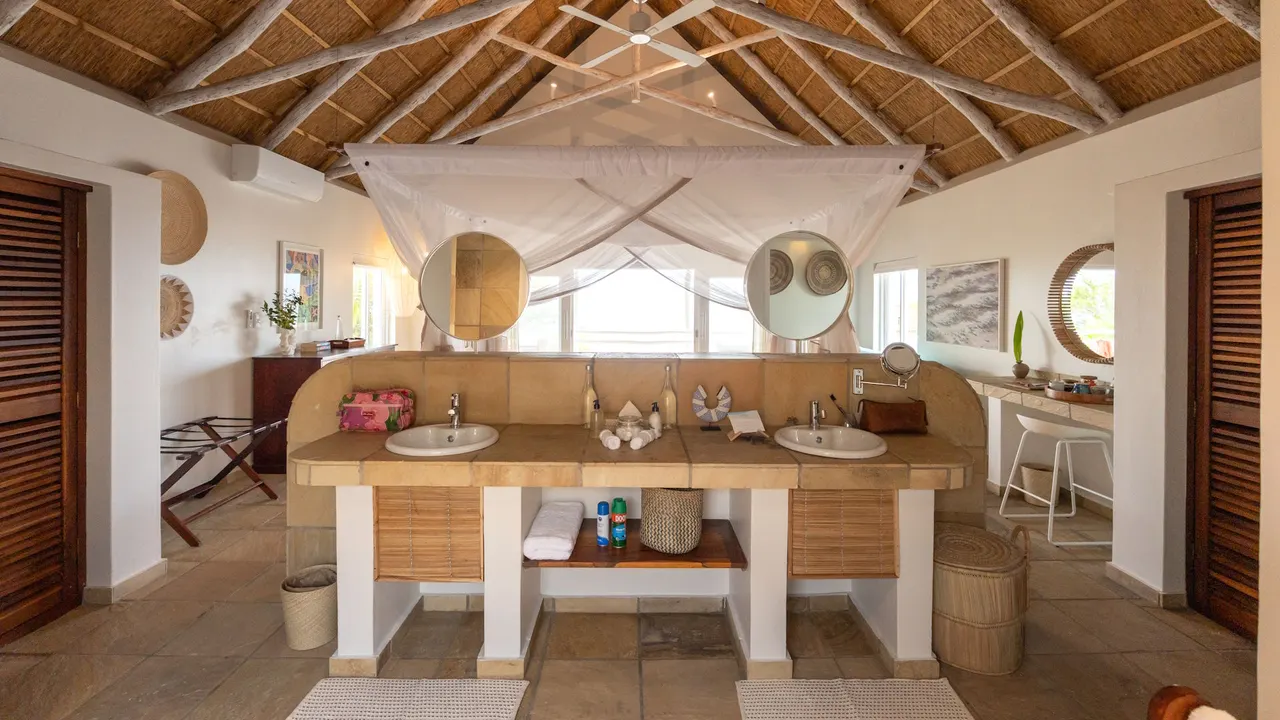 Azura Marlin Beach — image 20