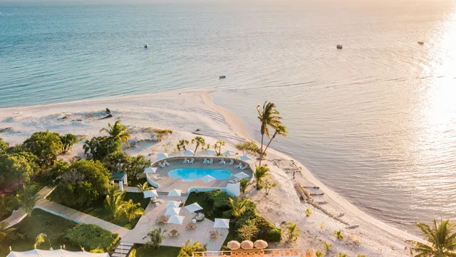Azura Marlin Beach — image 5