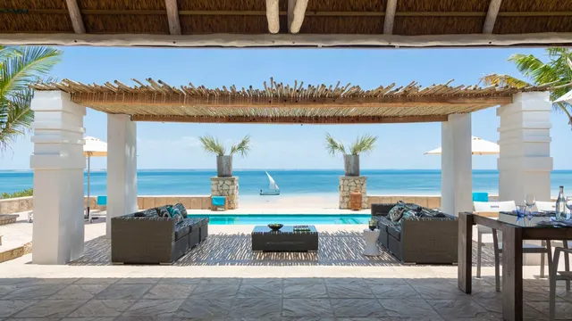 Azura Marlin Beach — image 4
