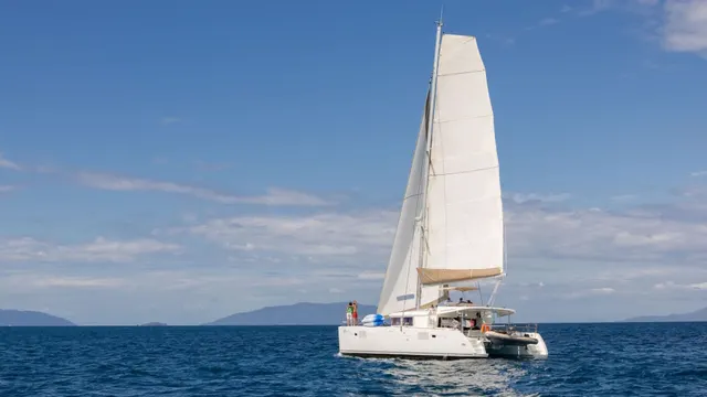 Cruising by Catamaran — image 20