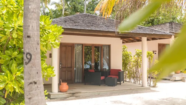 Vilamendhoo — image 40