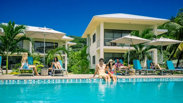 Pineapple Beach Villas — image 8
