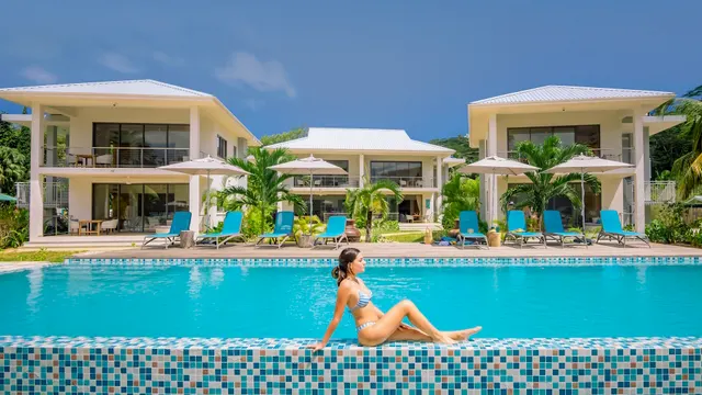 Pineapple Beach Villas — image 3