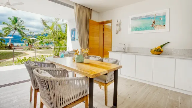 Pineapple Beach Villas — image 18
