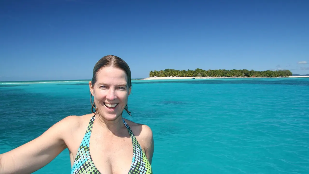 Cruising by Catamaran — image 18