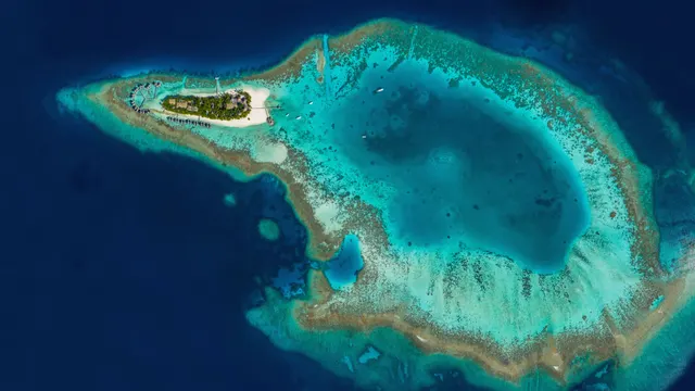 V Villas at Mirihi — image 20