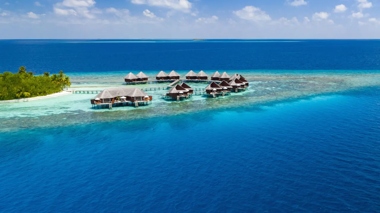 V Villas at Mirihi — image 1