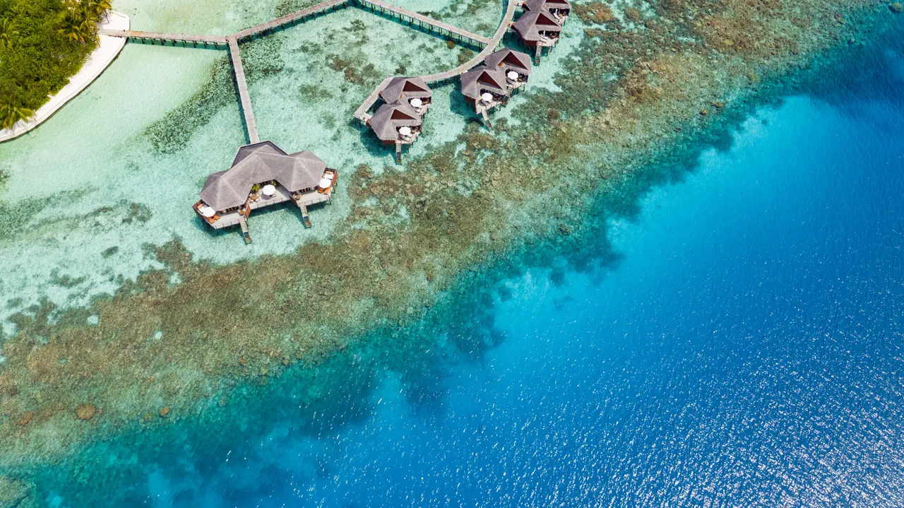 V Villas at Mirihi — image 27
