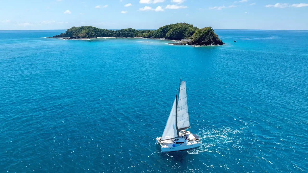 Cruising by Catamaran — image 14