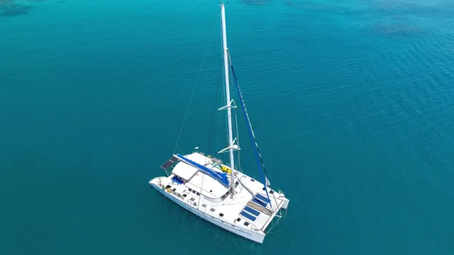 Cruising by Catamaran — image 23