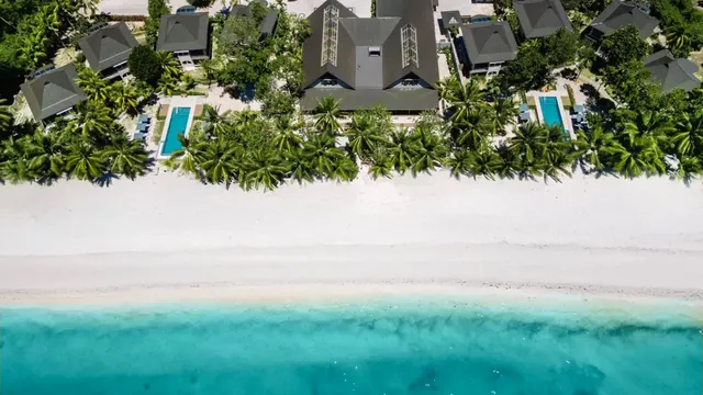 Indian Ocean Lodge — image 12