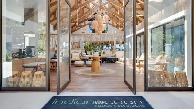 Indian Ocean Lodge — image 15