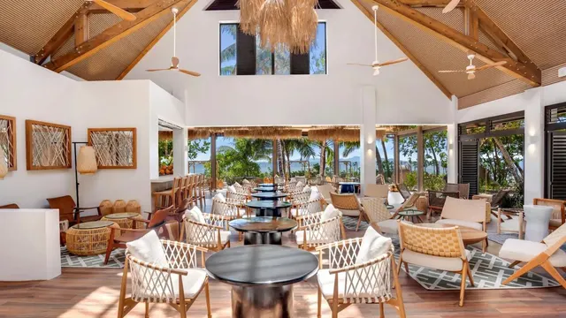 Indian Ocean Lodge — image 9