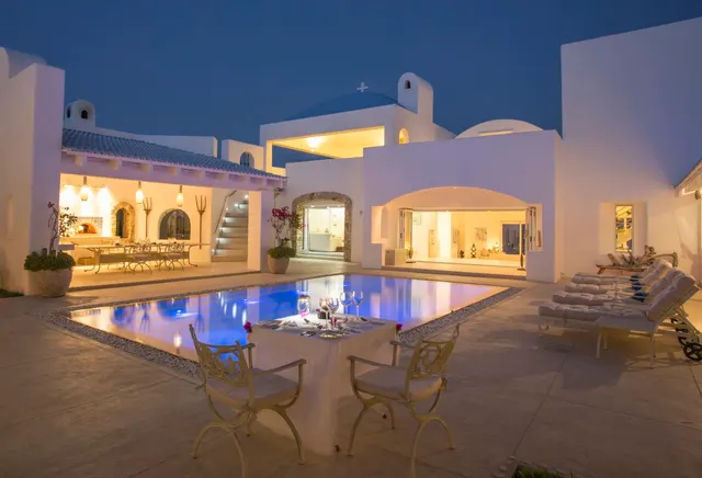Santorini Villas — image 10