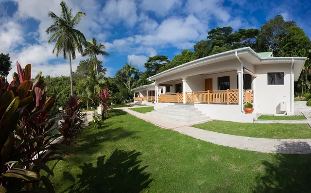 Anse Soleil Beachcomber — image 37