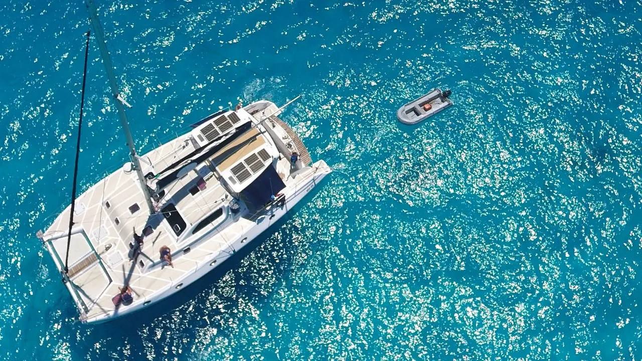 Cruising by Catamaran — image 9
