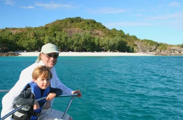 Cruising by Catamaran — image 39