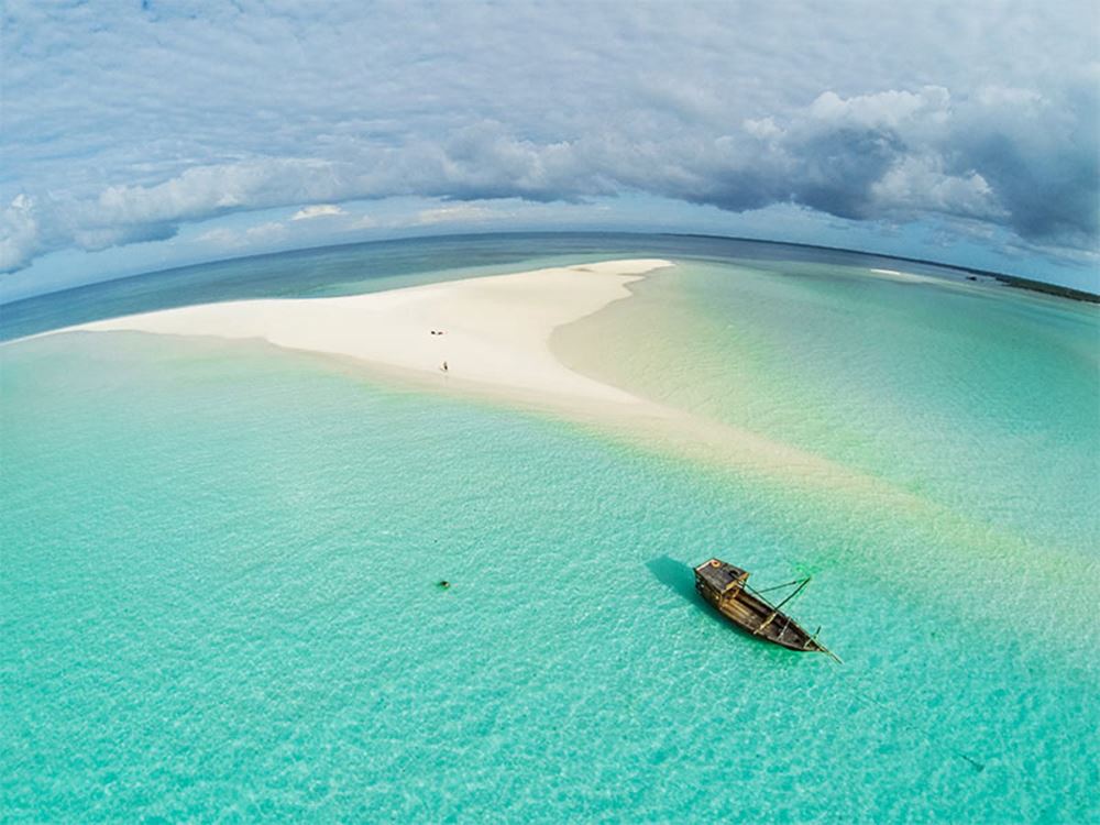 Manta Resort — image 17