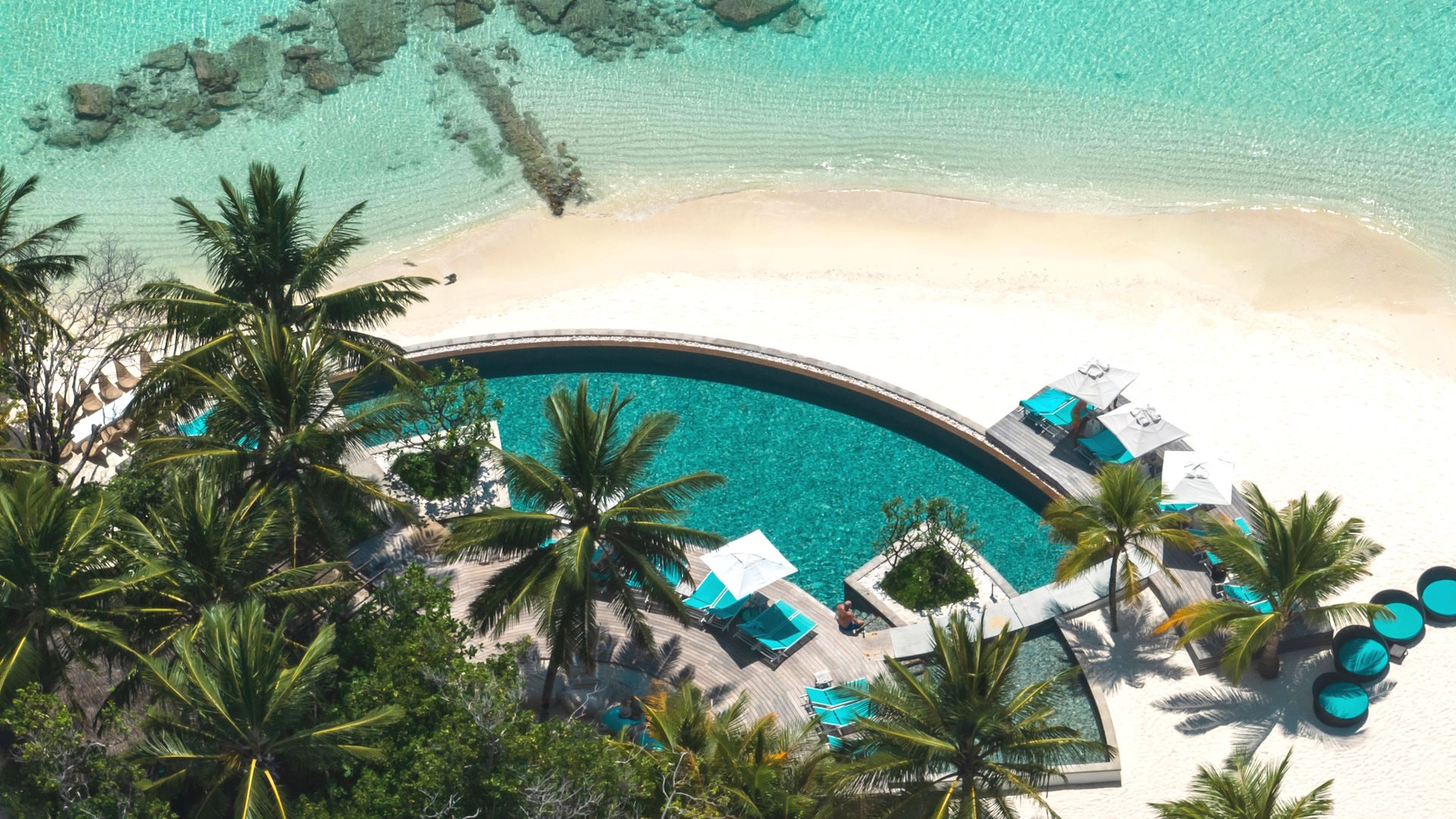 Constance Moofushi — image 8