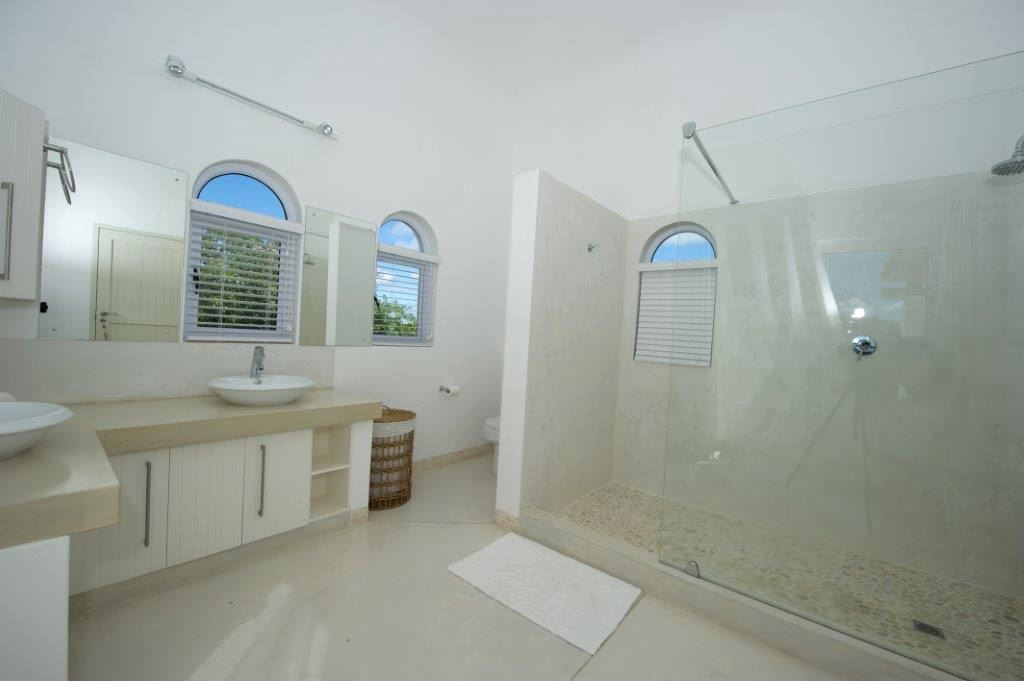 Santorini Villas — image 21