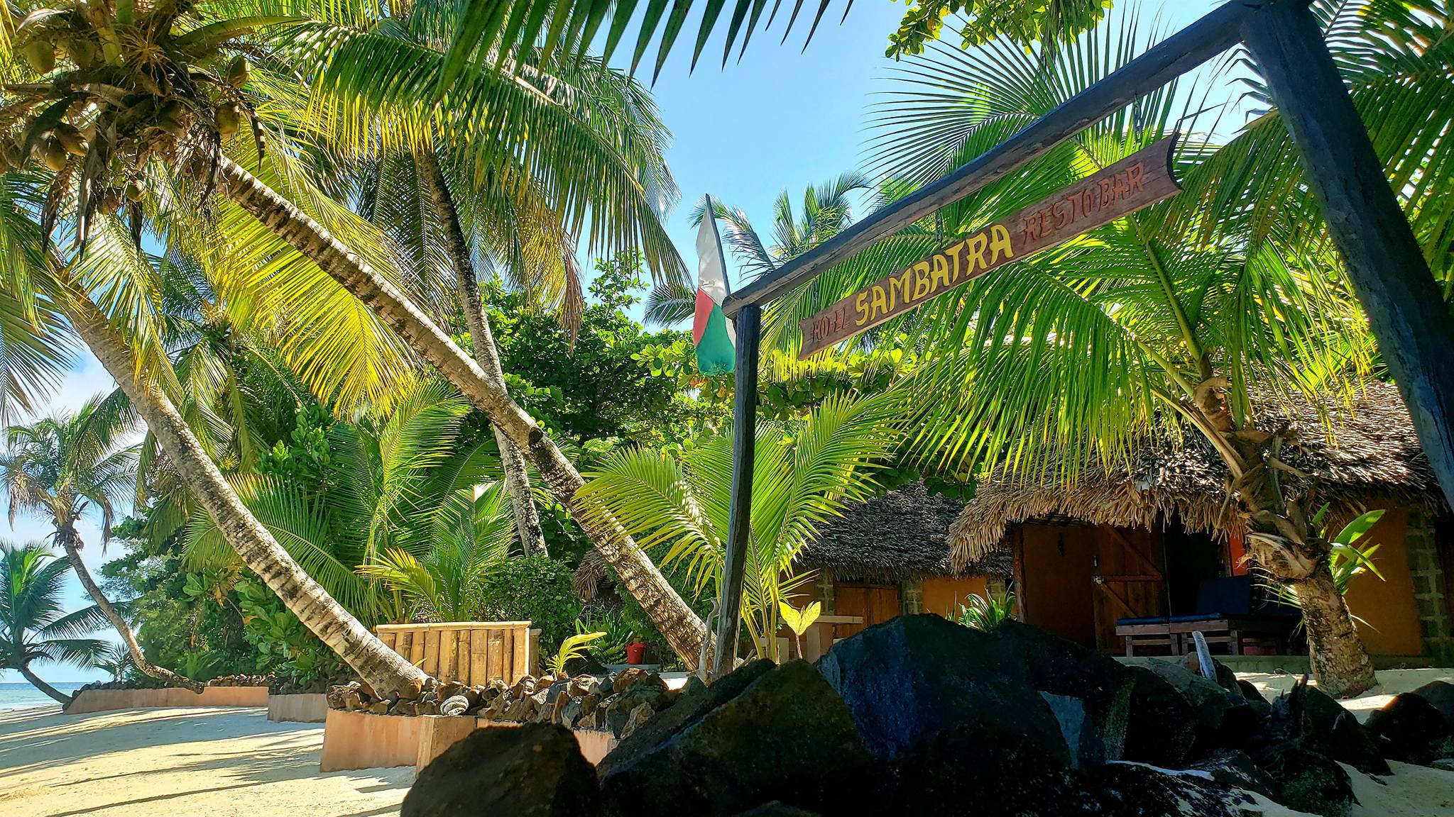 Sambatra Beach Lodge — image 2